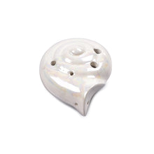 Load image into Gallery viewer, Seashell Ocarinas